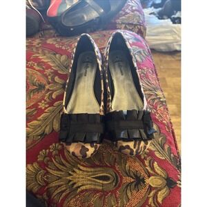 Fergalicious By Fergie Sz 7.5Alana Leopard Print Womans Ballet Flats w/ Ruffles